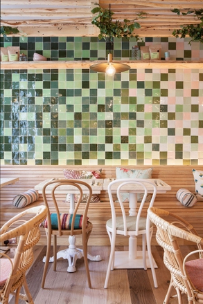 Avobar - London